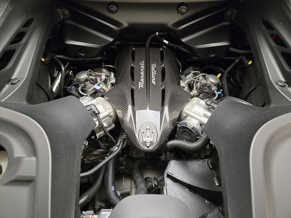 2023 Maserati MC20