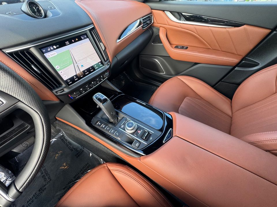 2022 Maserati Levante