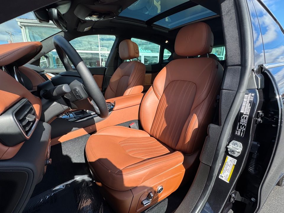 2022 Maserati Levante