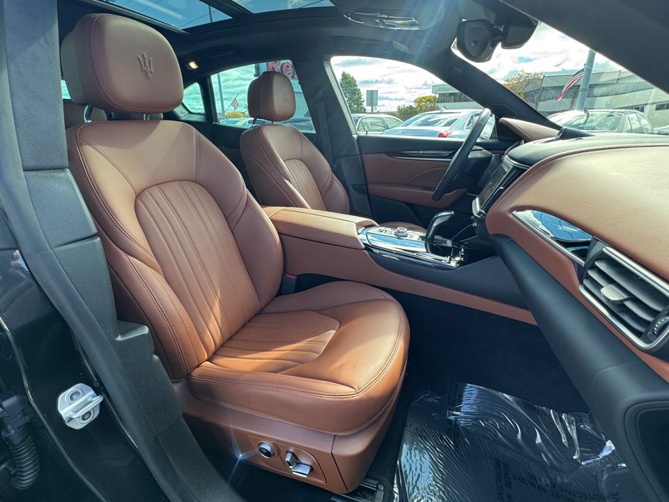 2022 Maserati Levante