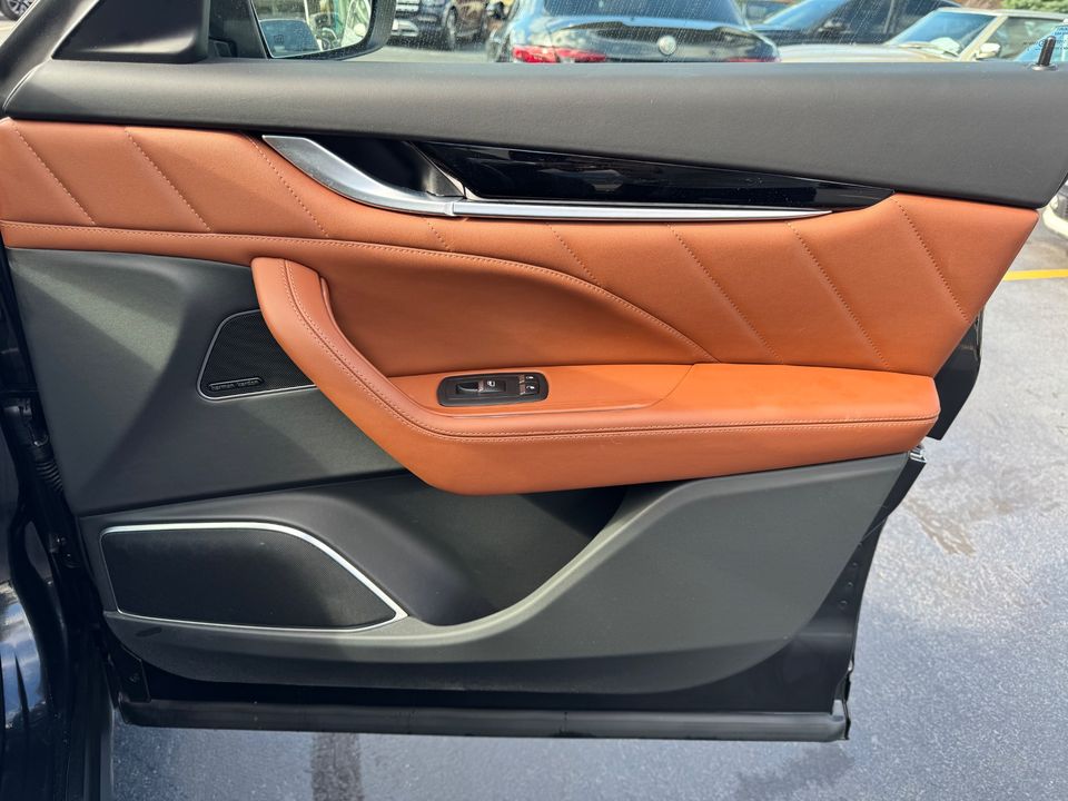 2022 Maserati Levante