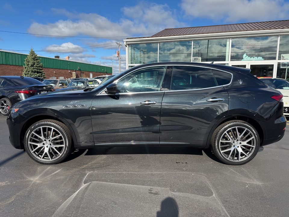 2022 Maserati Levante