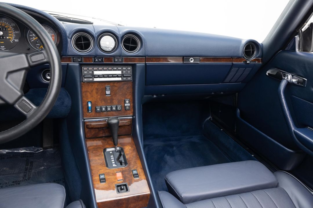 1986 Mercedes-Benz 560 SL