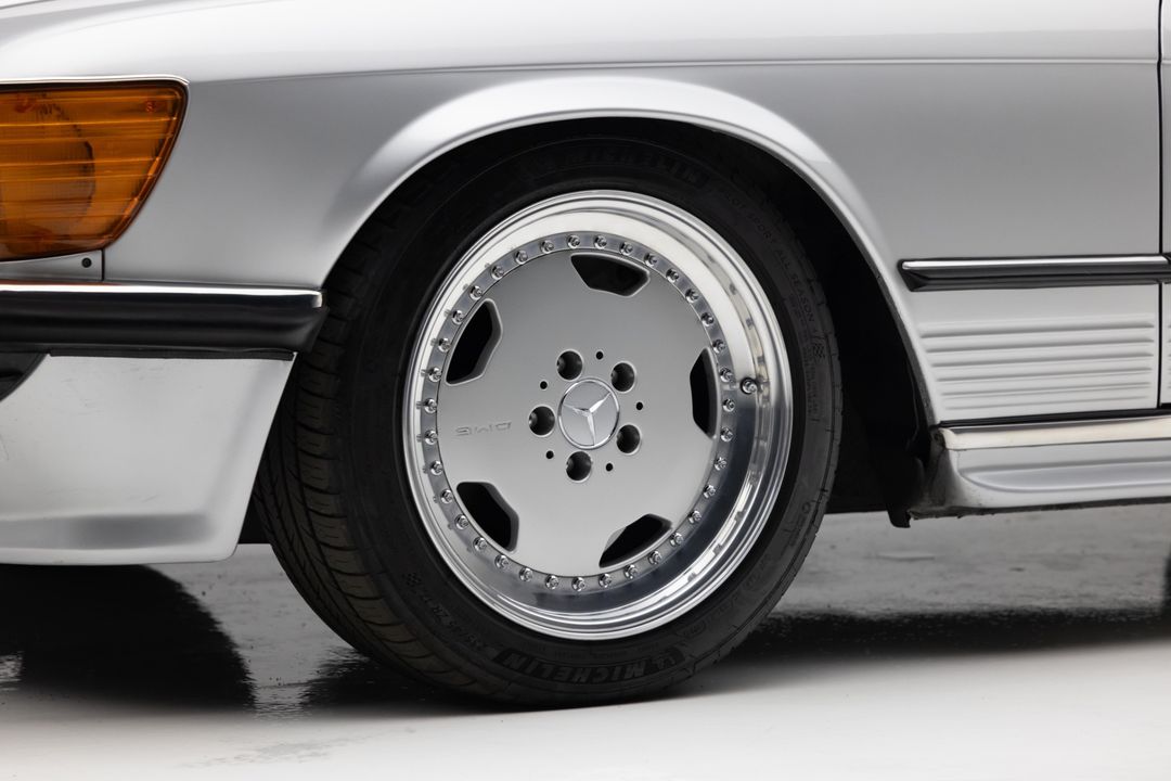 1986 Mercedes-Benz 560 SL