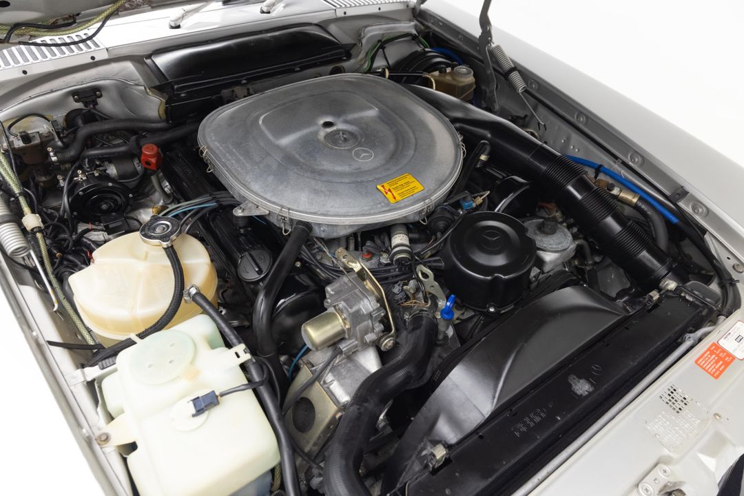 1986 Mercedes-Benz 560 SL