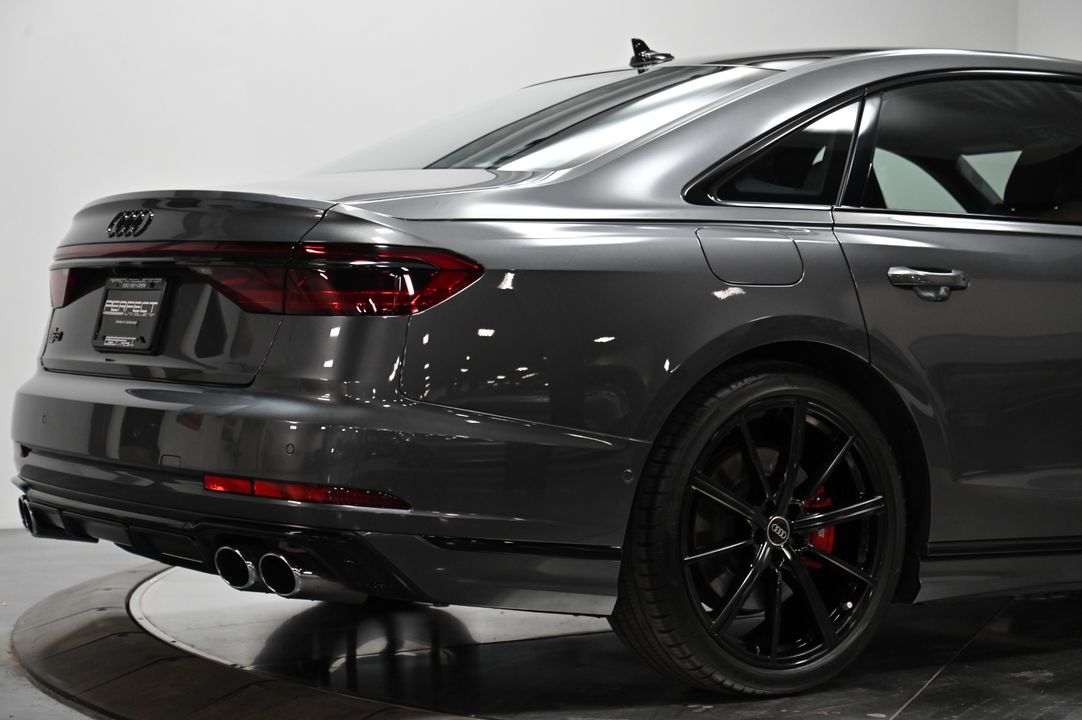 2022 Audi S8