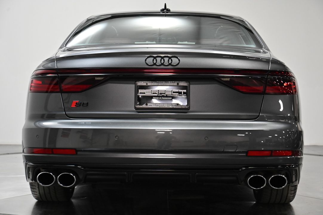 2022 Audi S8