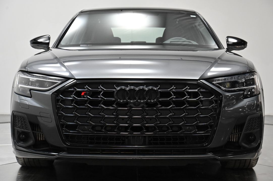 2022 Audi S8
