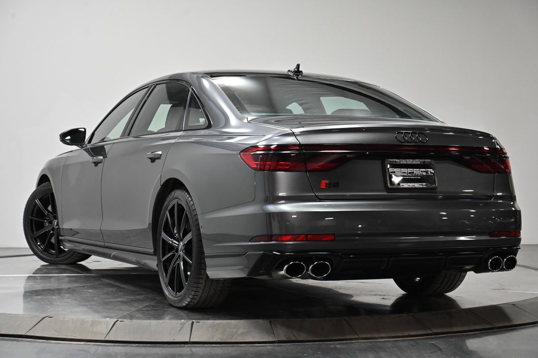 2022 Audi S8