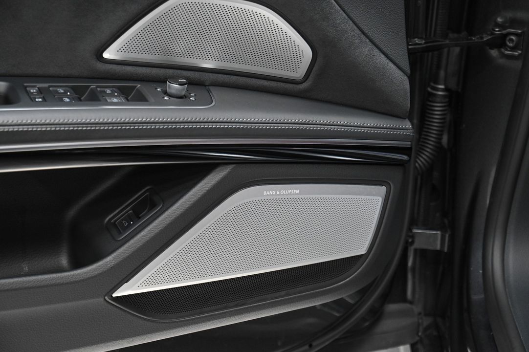 2022 Audi S8