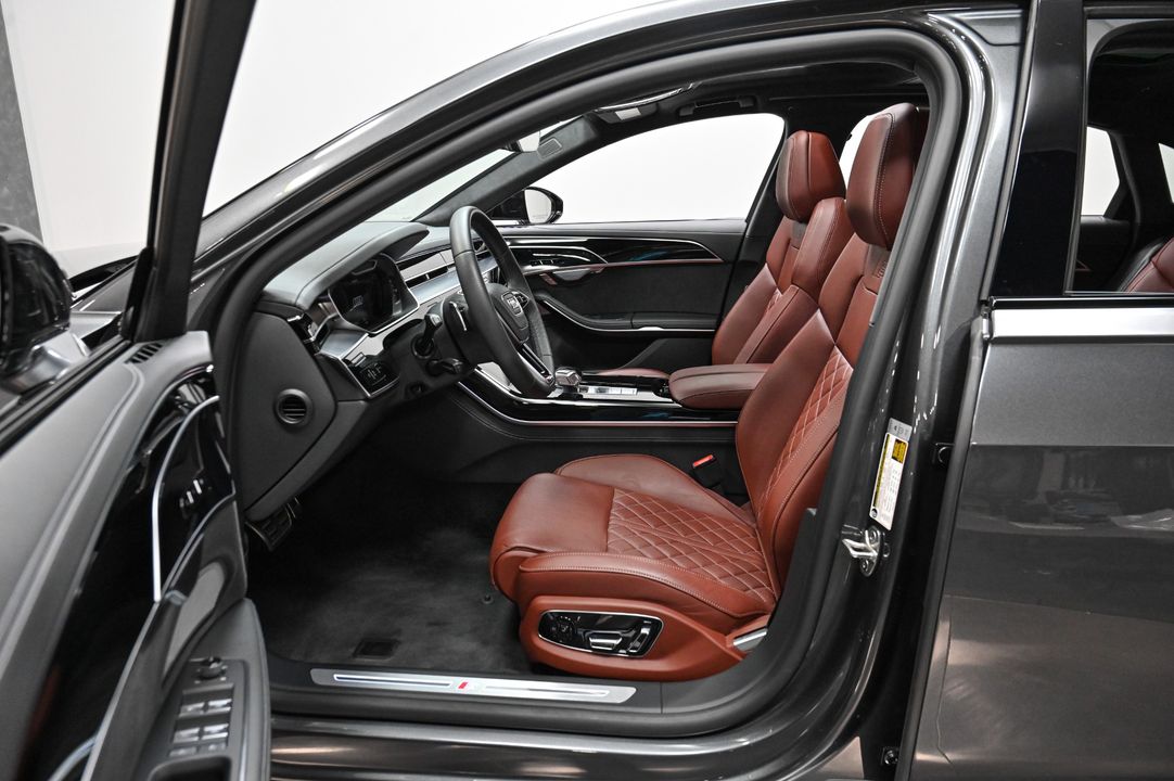 2022 Audi S8