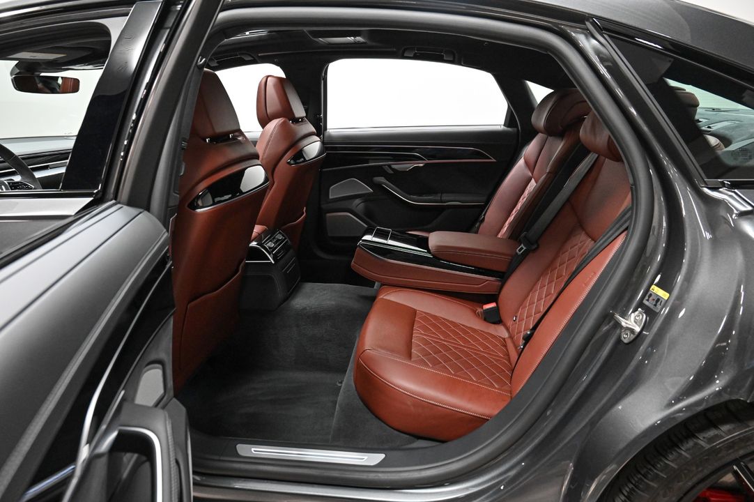 2022 Audi S8