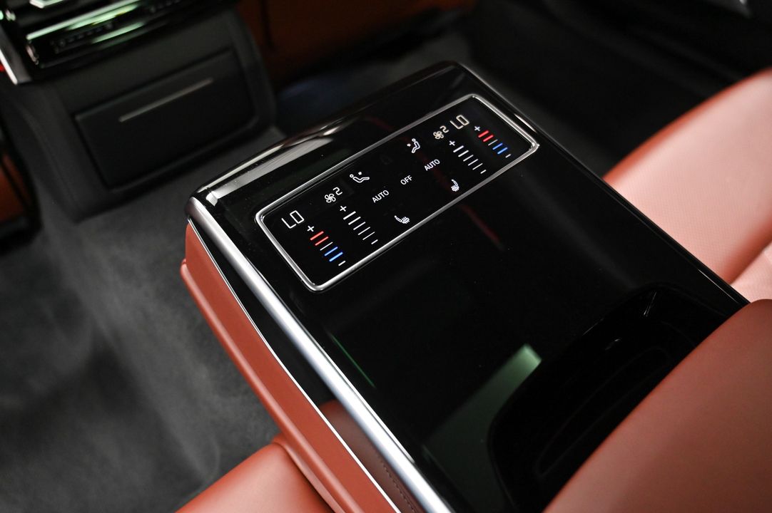 2022 Audi S8