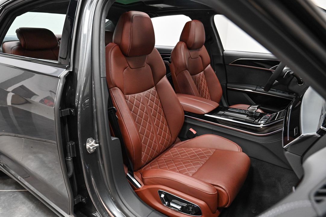 2022 Audi S8