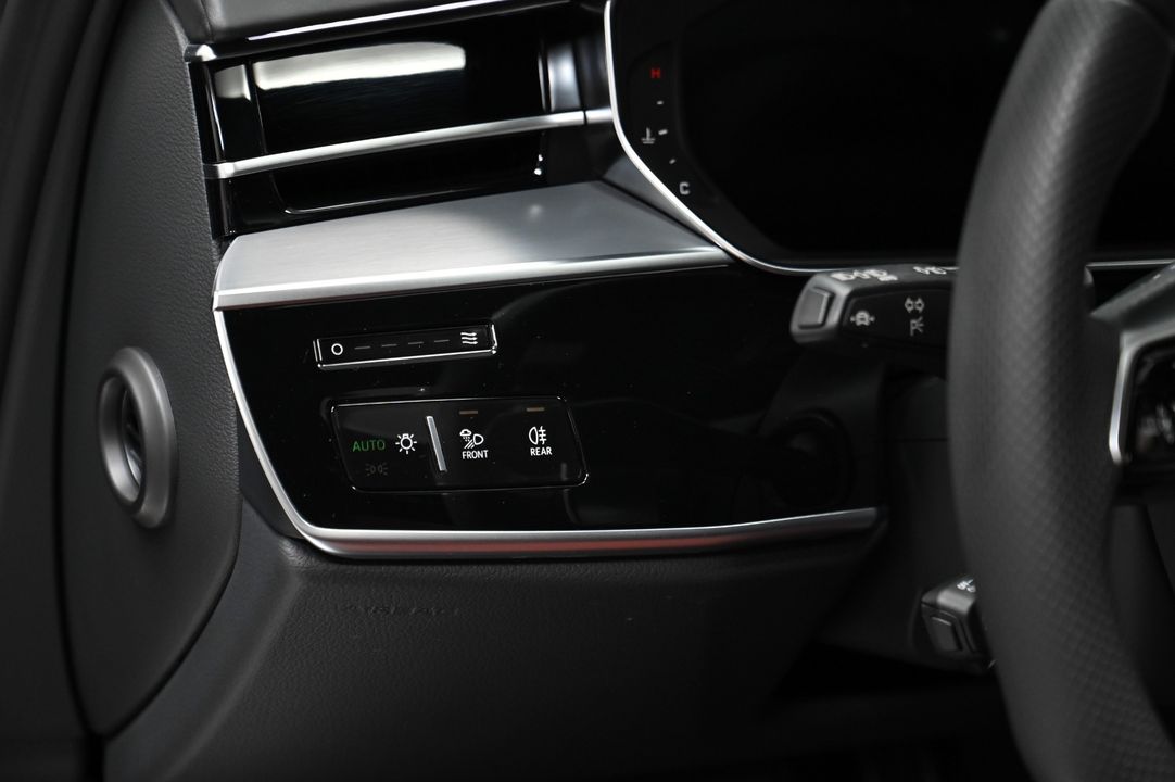 2022 Audi S8