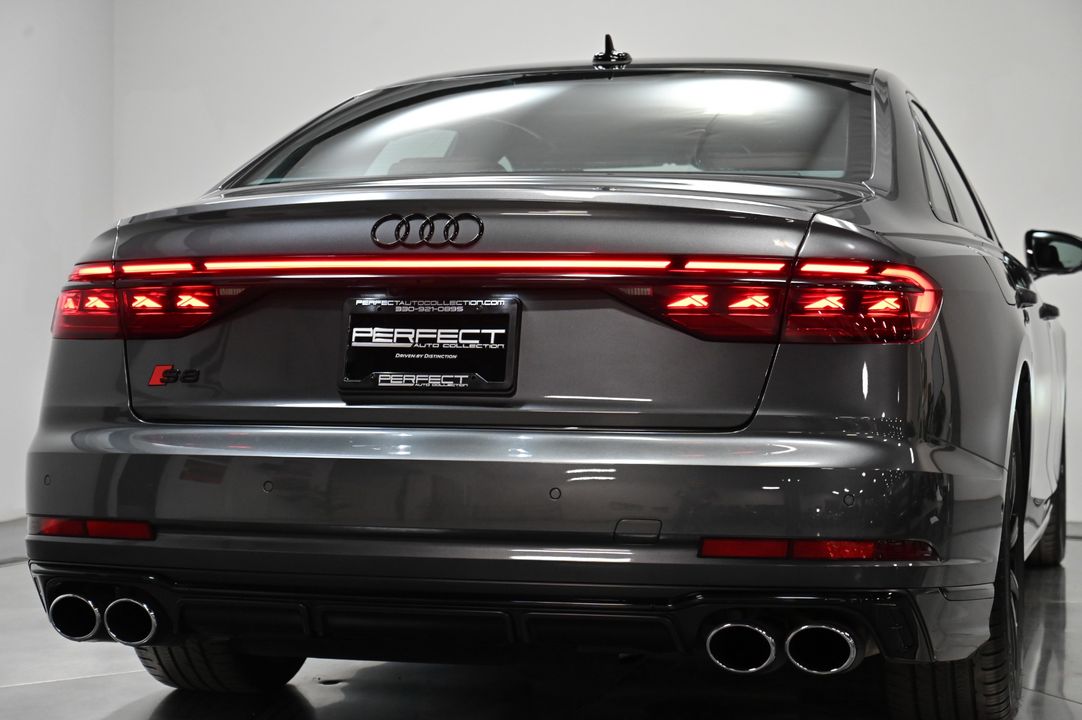 2022 Audi S8