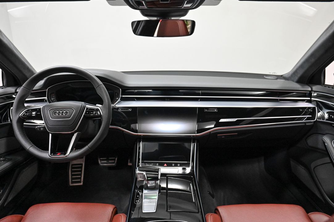 2022 Audi S8
