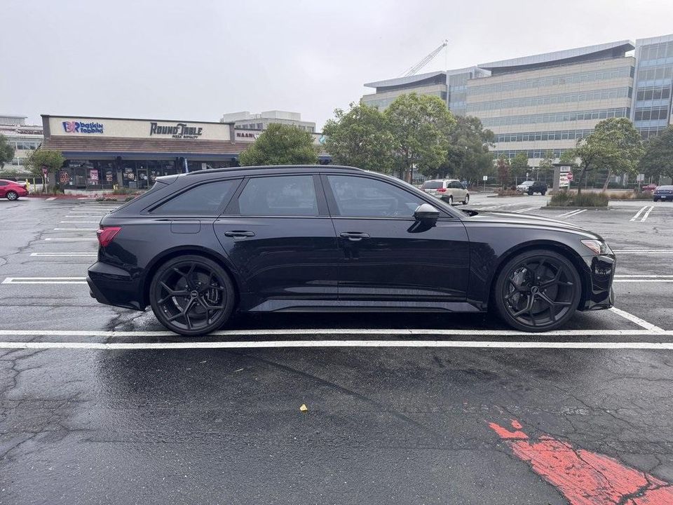 2025 Audi RS 6 Avant performance