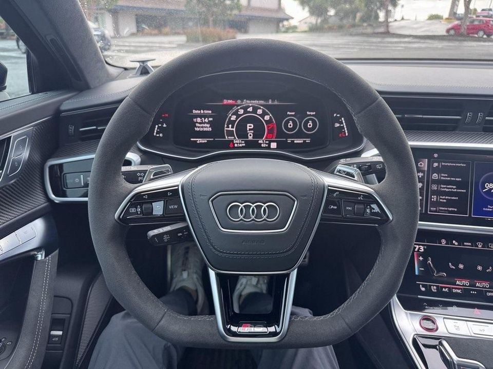 2025 Audi RS 6 Avant performance
