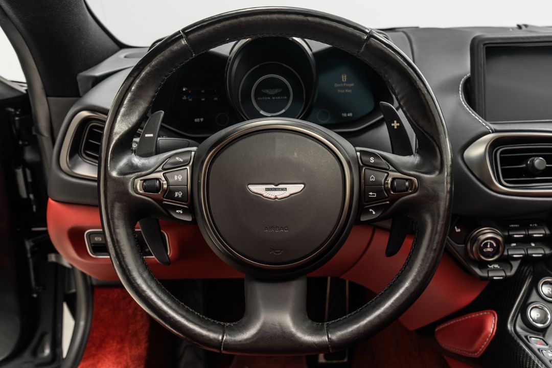 2022 Aston Martin Vantage