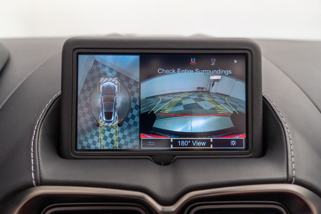 2022 Aston Martin Vantage