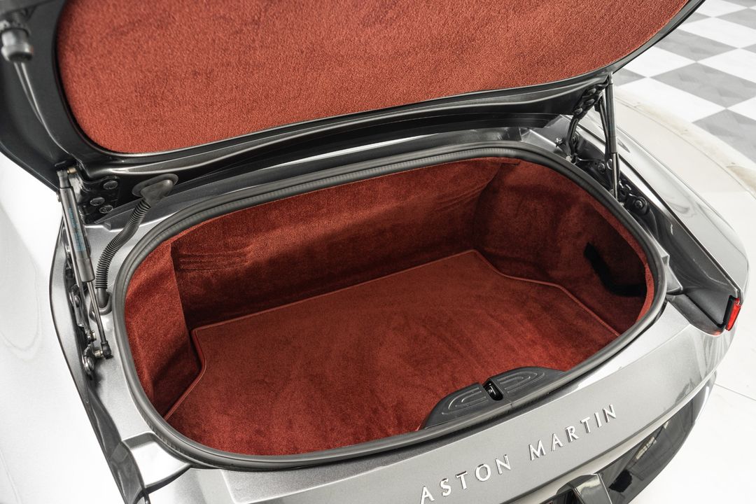 2022 Aston Martin Vantage