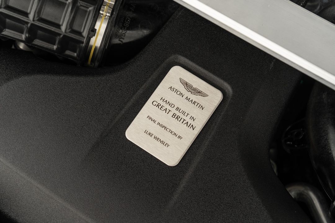 2022 Aston Martin Vantage