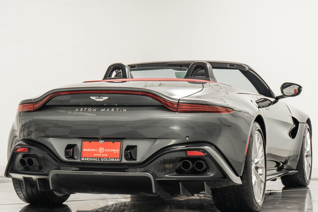 2022 Aston Martin Vantage