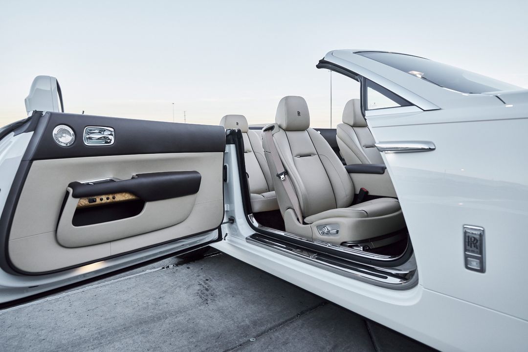 2017 Rolls-Royce Dawn