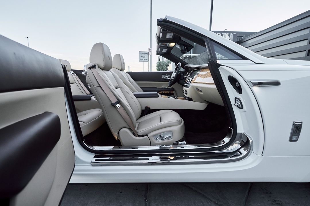 2017 Rolls-Royce Dawn