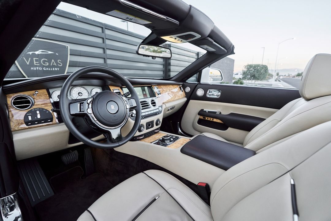 2017 Rolls-Royce Dawn