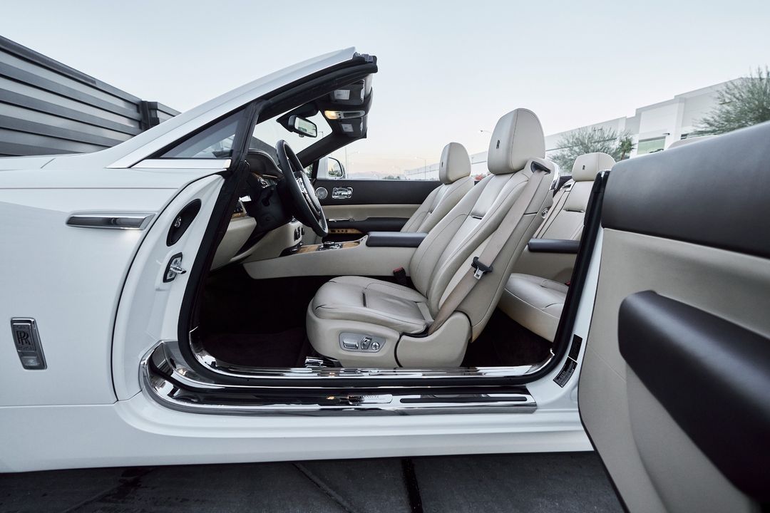 2017 Rolls-Royce Dawn