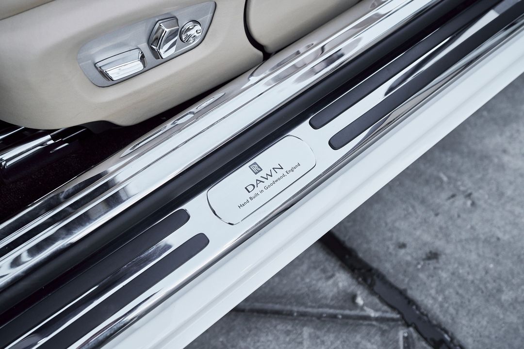 2017 Rolls-Royce Dawn