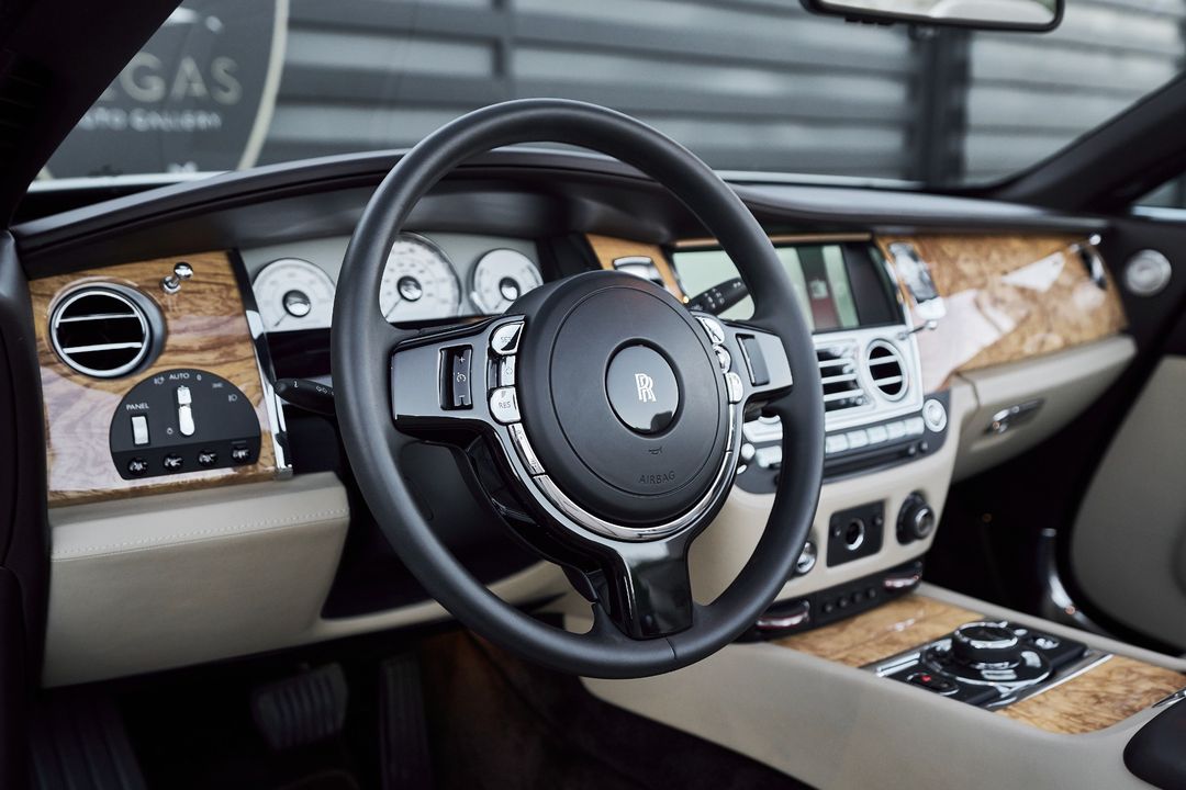 2017 Rolls-Royce Dawn