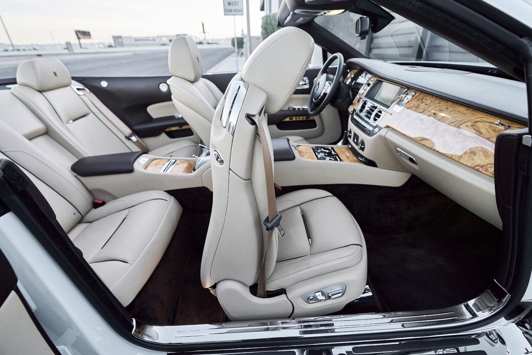 2017 Rolls-Royce Dawn