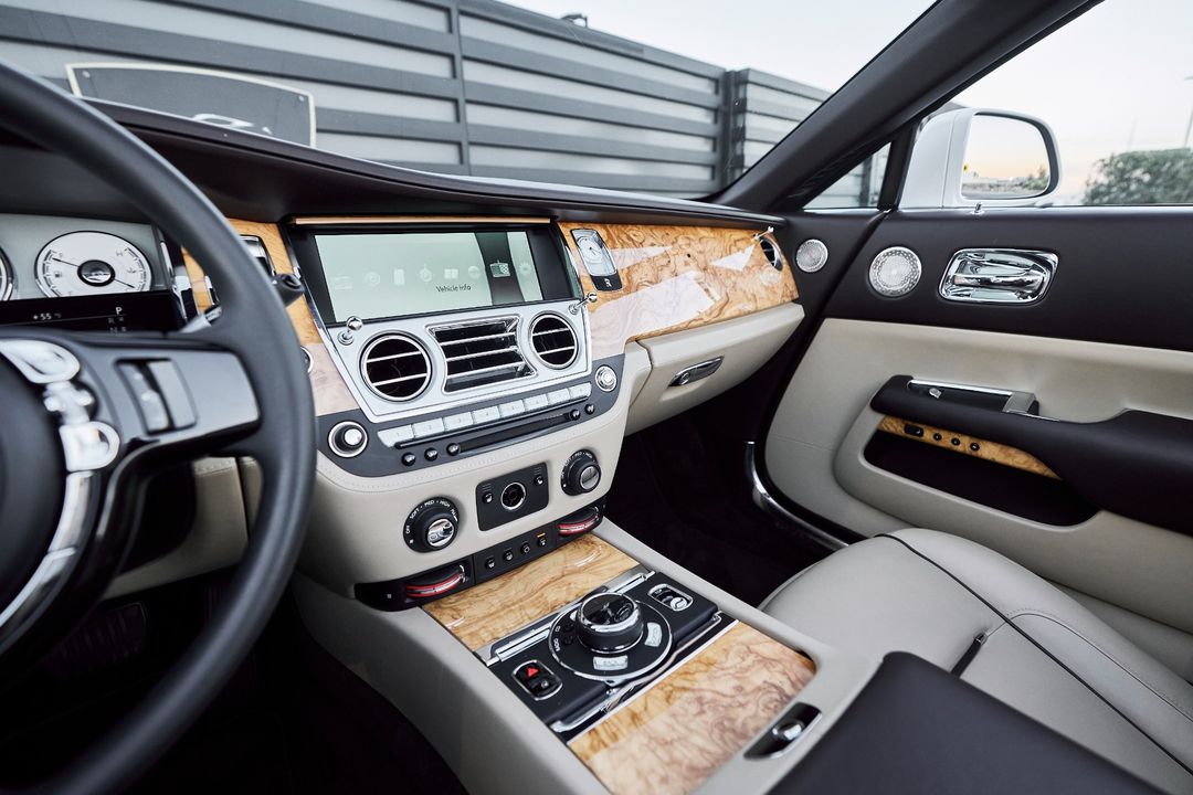 2017 Rolls-Royce Dawn