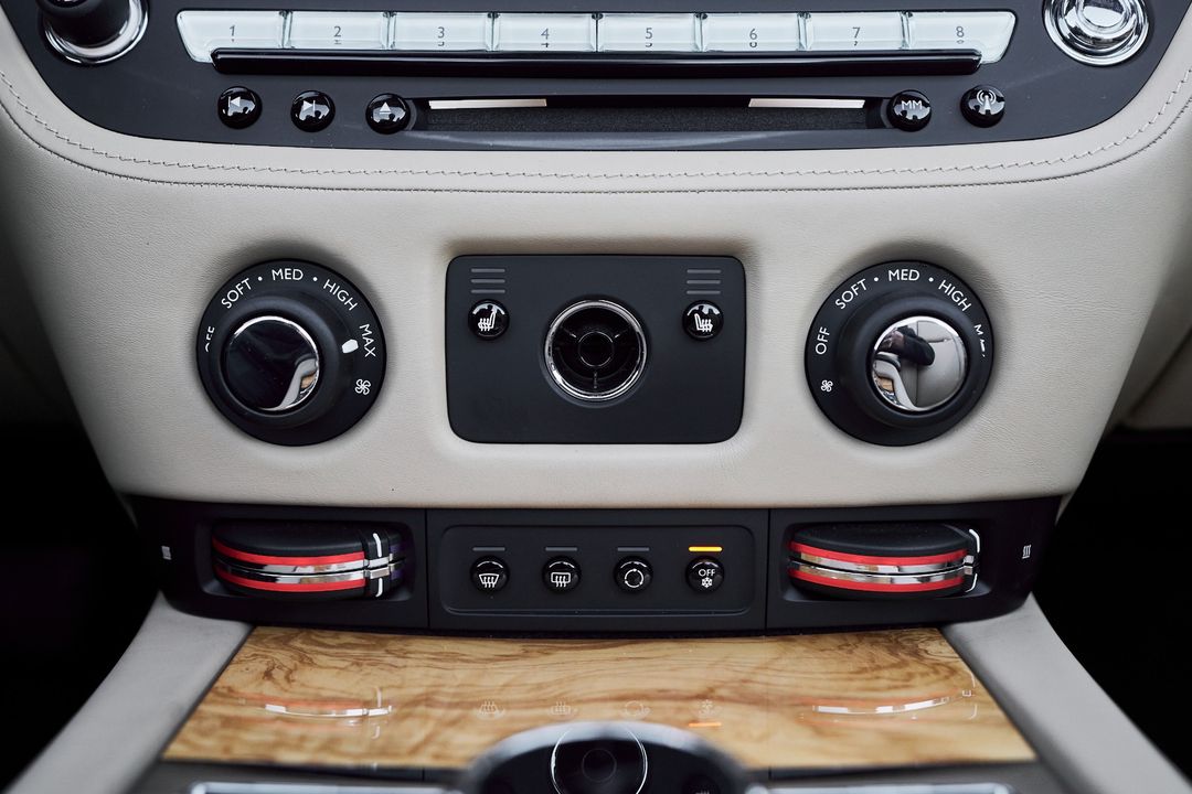 2017 Rolls-Royce Dawn