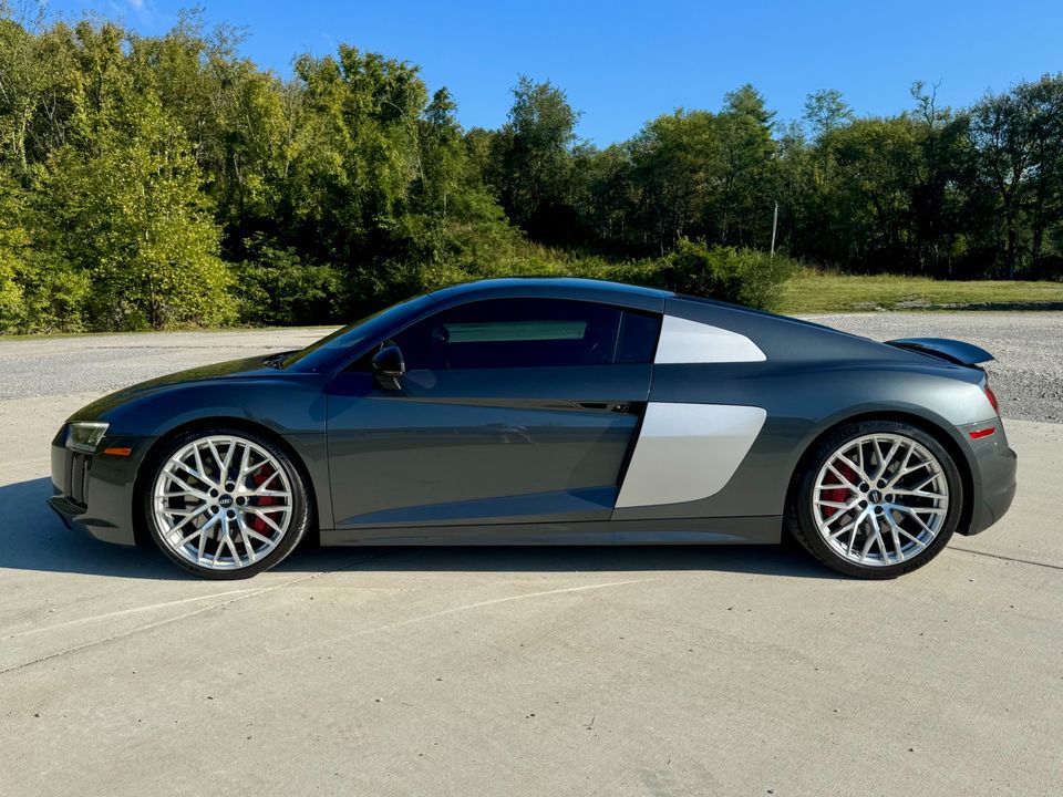 2017 Audi R8