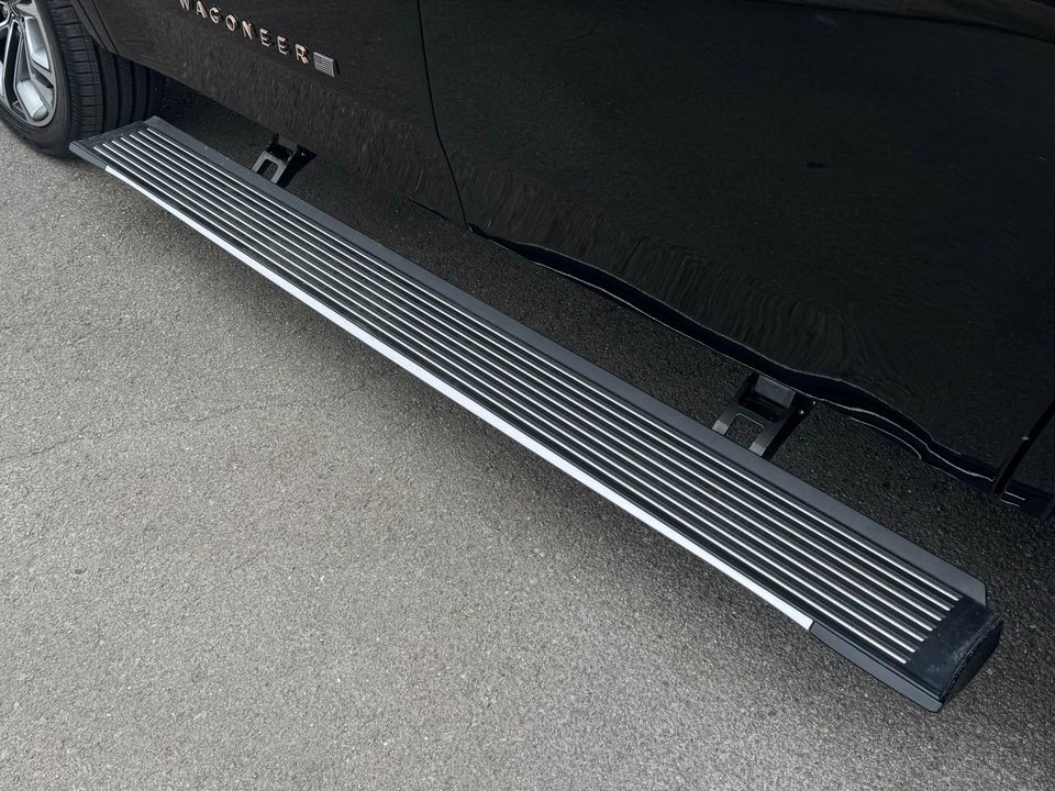 2024 Jeep Grand Wagoneer