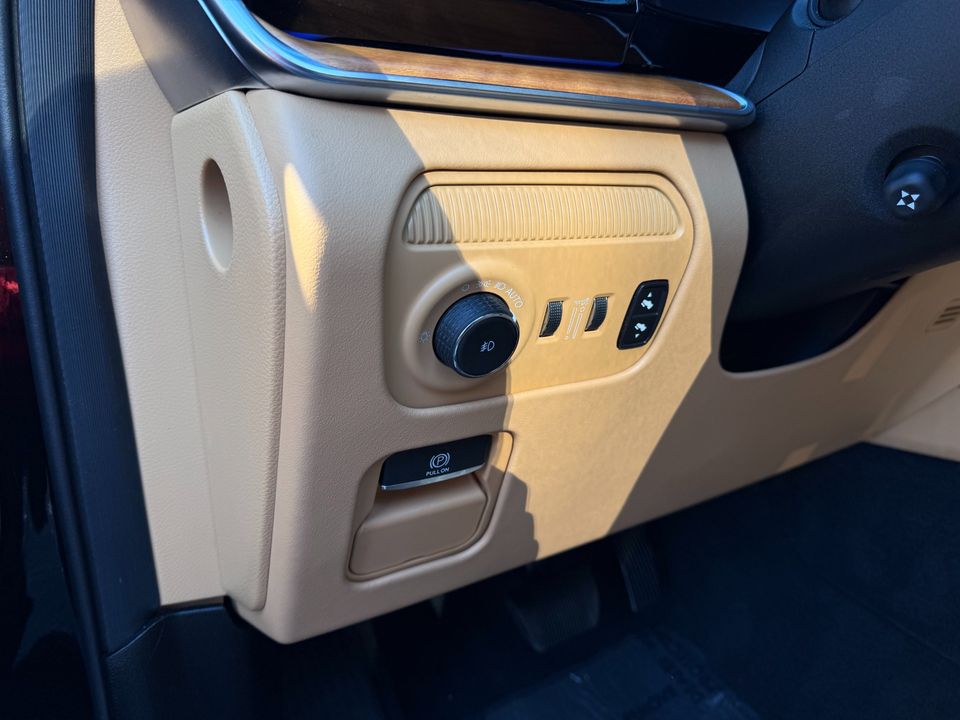 2024 Jeep Grand Wagoneer