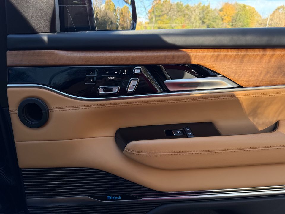 2024 Jeep Grand Wagoneer