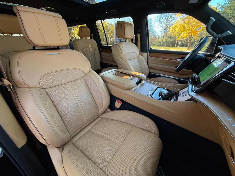 2024 Jeep Grand Wagoneer