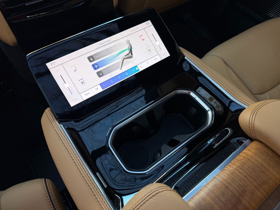 2024 Jeep Grand Wagoneer