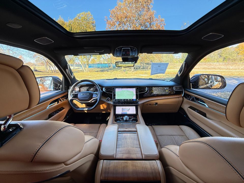 2024 Jeep Grand Wagoneer