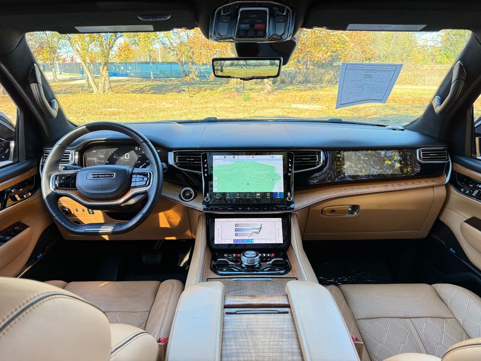 2024 Jeep Grand Wagoneer