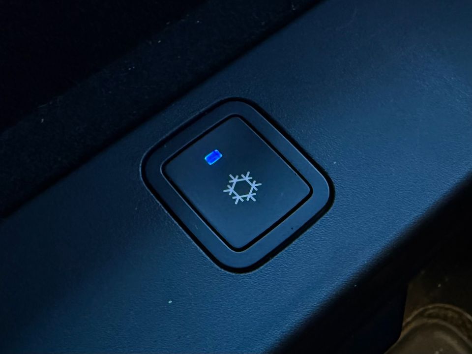 2024 Jeep Grand Wagoneer