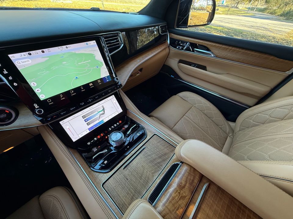 2024 Jeep Grand Wagoneer