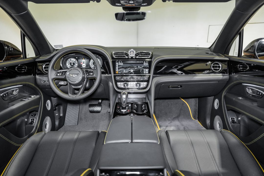 2025 Bentley Bentayga