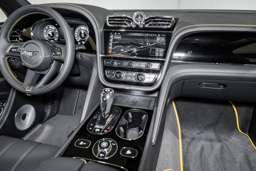2025 Bentley Bentayga