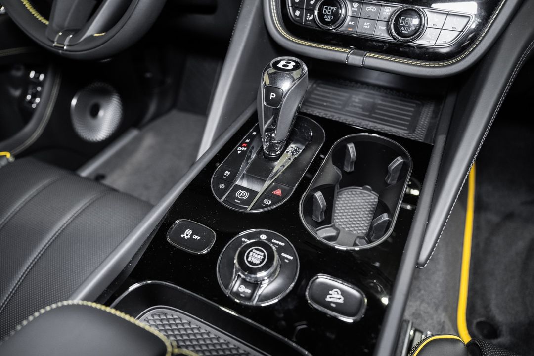 2025 Bentley Bentayga